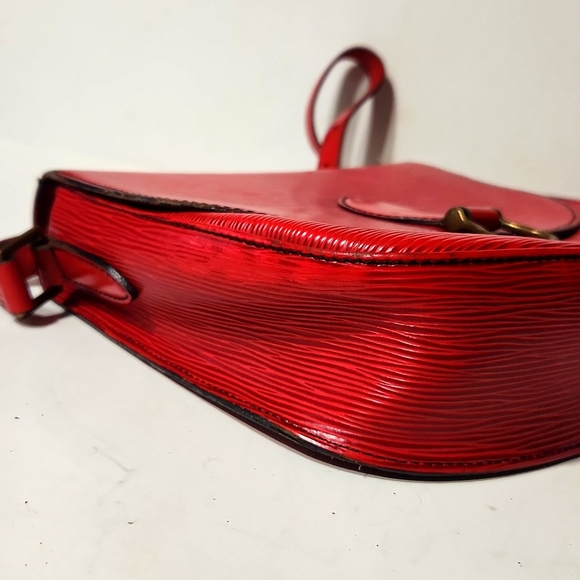 Louis Vuitton Epi Saint Cloud GM Red Crossbody Shoulder Bag Authentic - Picture 8 of 16
